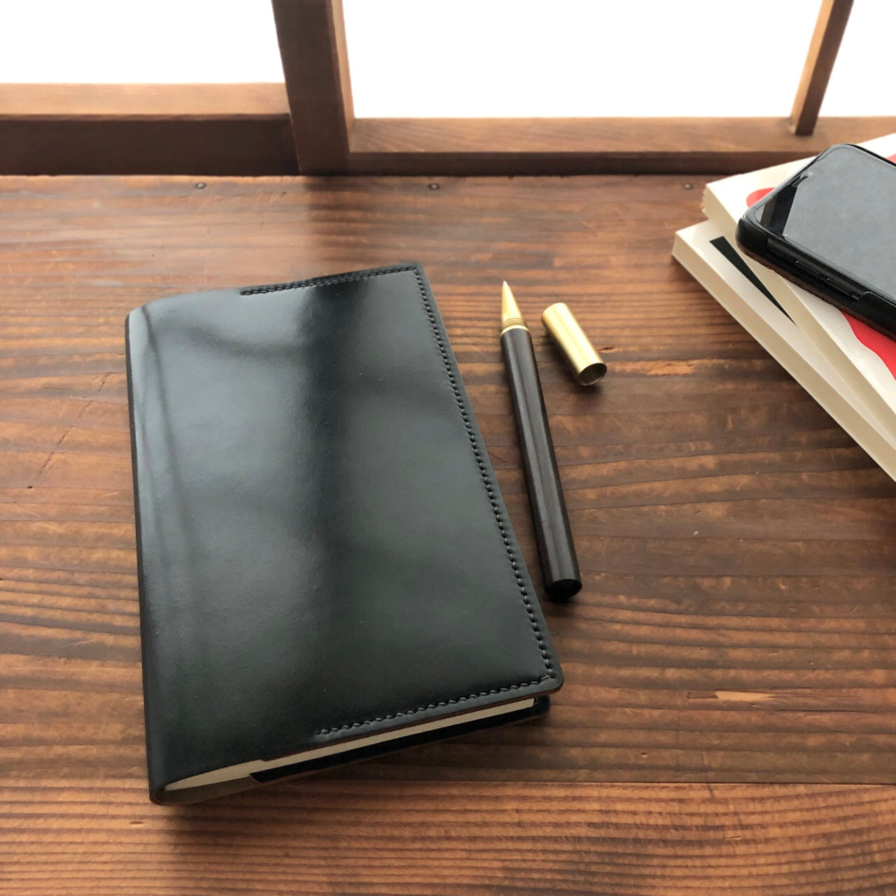 Horweenシェルコードバンの新書カバー・B6 Slimノートカバー / atelier